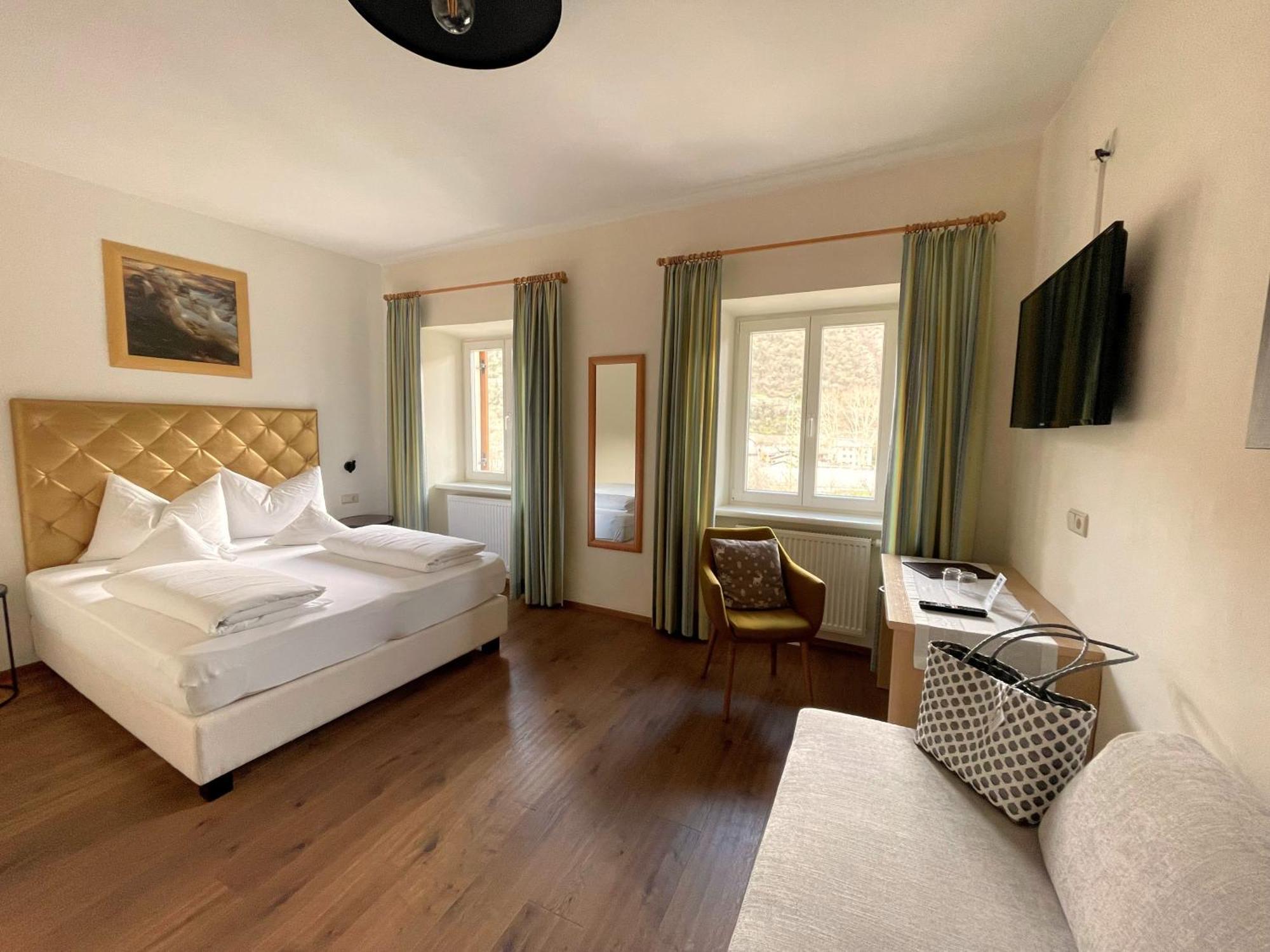 Hotel Ansitz Gamp Chiusa Zewnętrze zdjęcie
