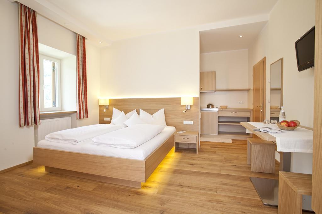 Hotel Ansitz Gamp Chiusa Pokój zdjęcie