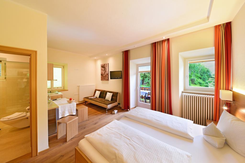 Hotel Ansitz Gamp Chiusa Zewnętrze zdjęcie