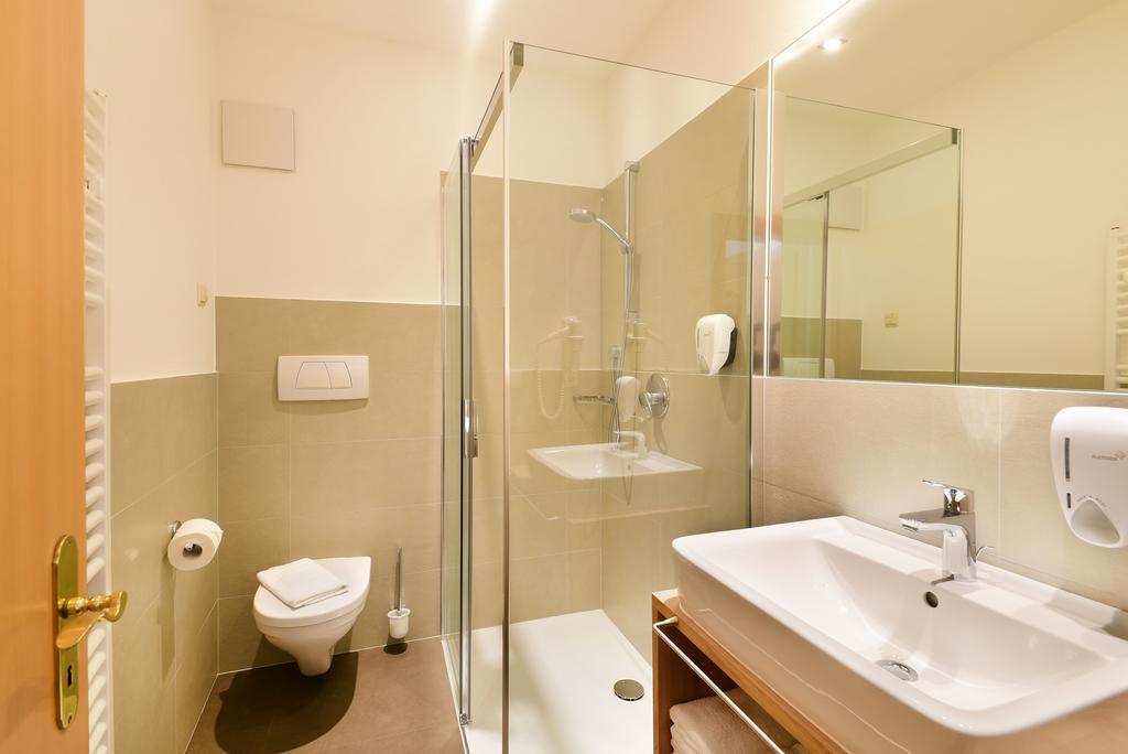 Hotel Ansitz Gamp Chiusa Zewnętrze zdjęcie